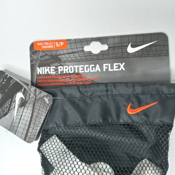 Nike Protegga Flex shin guard adult size small - Picture 6 of 6